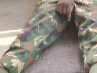 Soldier Commits Suicide In Front Of Army Camp In Abia (Photo) 17 Soldier Commits Suicide In Front Of Army Camp In Abia (Photo)