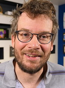 who wrote the bestselling novel the fault in our stars? | John Green Biography | Novel & Characters who wrote the bestselling novel the fault in our stars? | John Green Biography | Novel & Characters