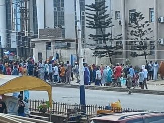 Hunger Protest: Hoodlums Vandalise Bank, Mount Armoured Tank In Kaduna 41 Hunger Protest: Hoodlums Vandalise Bank, Mount Armoured Tank In Kaduna