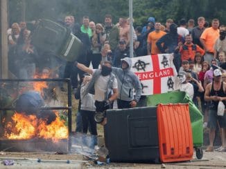 Protesters Break Into Hotel Housing Asylum Seekers In The UK (Photos) 41 Protesters Break Into Hotel Housing Asylum Seekers In The UK (Photos)