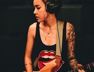 Tatiana Manaois Lyrics