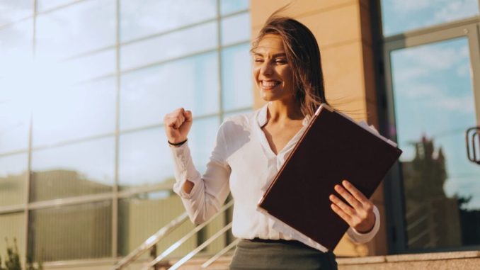 6 lessons to learn from people who quickly get promoted at work