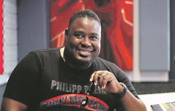 Felix Hlophe’s marriage in crisis: Wife’s alleged affair exposed as side chick dumps him 1 Felix Hlophe’s marriage in crisis: Wife’s alleged affair exposed as side chick dumps him