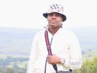 Khuzani Mpungose's album ‘Angidlali Nezingane’ tops the charts on Apple Music 19 Khuzani Mpungose's album ‘Angidlali Nezingane’ tops the charts on Apple Music