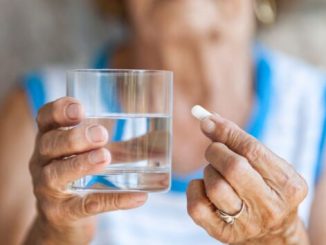 Paracetamol may not be as safe for older people, says study 9 Paracetamol may not be as safe for older people, says study