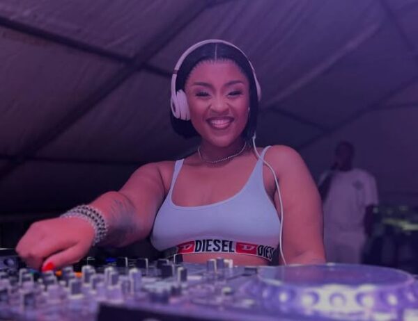 Gogo Skhotheni launches new nightclub (Photos)